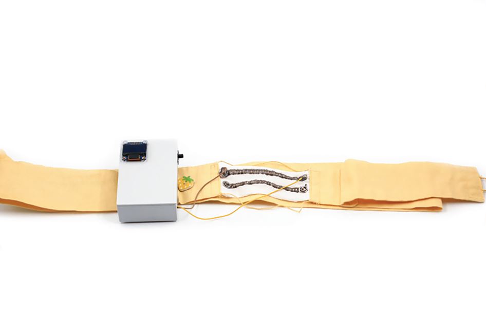 Senzor od rastegljivog tekstila za istovremeno praćenje disanja i pokreta  FOTO: Sanja Šikoparija